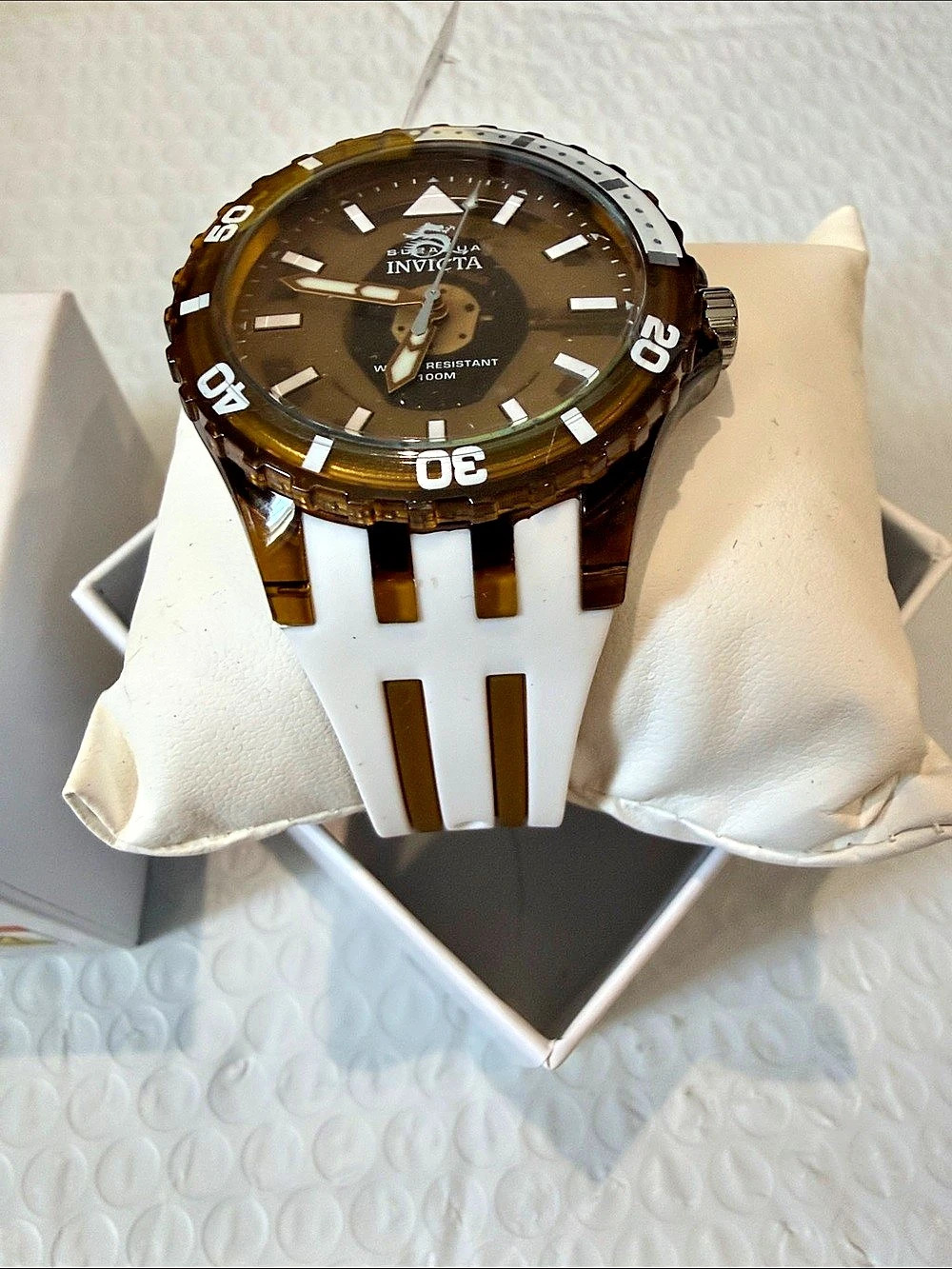 Invicta Subaqua Men's Watch 44mm Dark Brown Model 70034 Brown & White